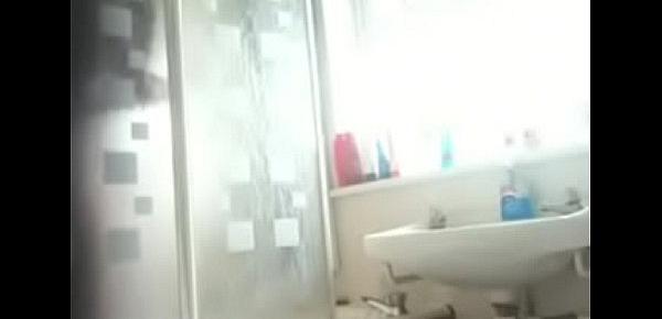  Teen Girl Bath Caught by Hidden Cam